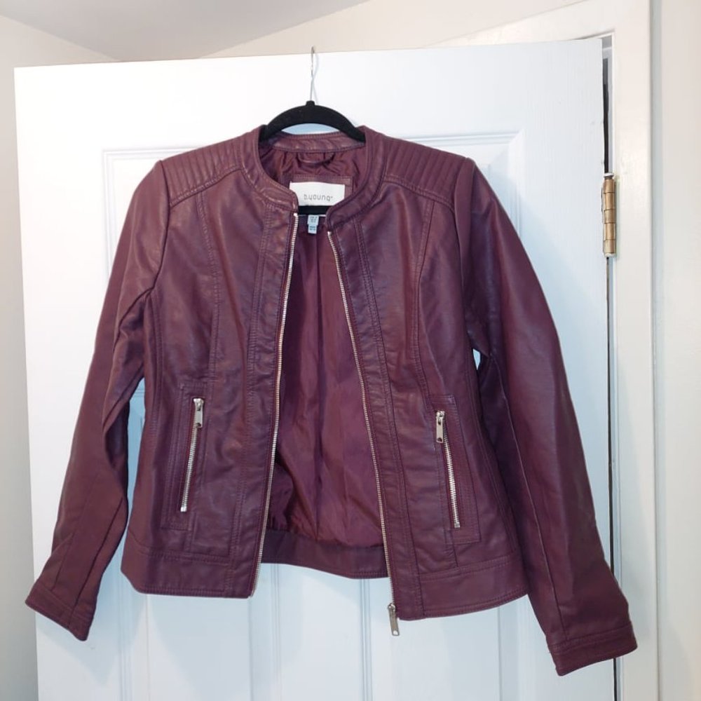 B. Young Faux Wine-Coloured Faux Leather Jacket - Picture 5 of 6